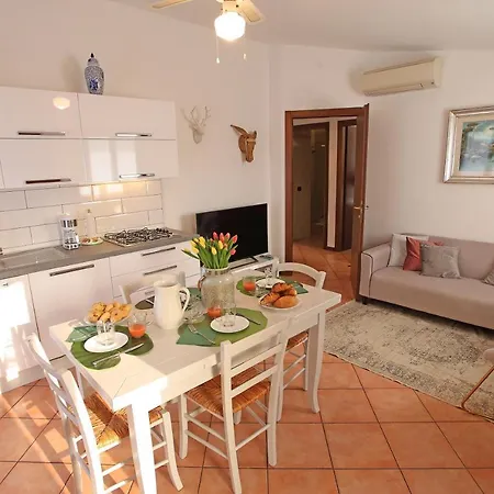 Apartment Casa Elisa, Trilocale A Peschiera del Garda