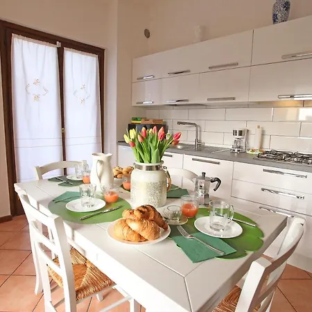 Apartment Casa Elisa, Trilocale A Peschiera del Garda