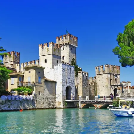 Casa Elisa, Trilocale A Apartman Peschiera del Garda