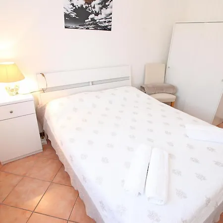 Casa Elisa, Trilocale A Апартаменты Пескьера-дель-Гарда